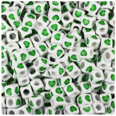 Plastové korálky kocky Zelené sv. srdiečka